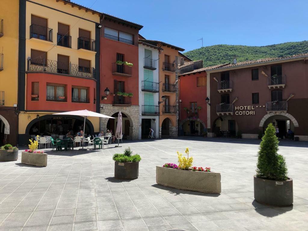 Apartamento Con Encanto El Pont de Suert Extérieur photo